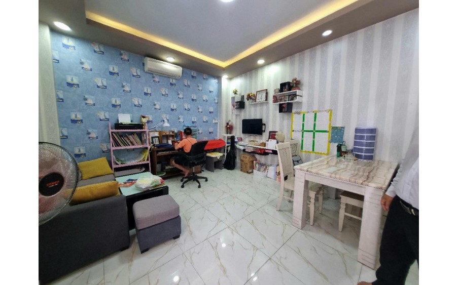 207 Đường Gò Dầu, Quận Tân Phú. 60m2, 3 Tầng. HXH Chỉ 4.5 Tỷ - 097 2838 411